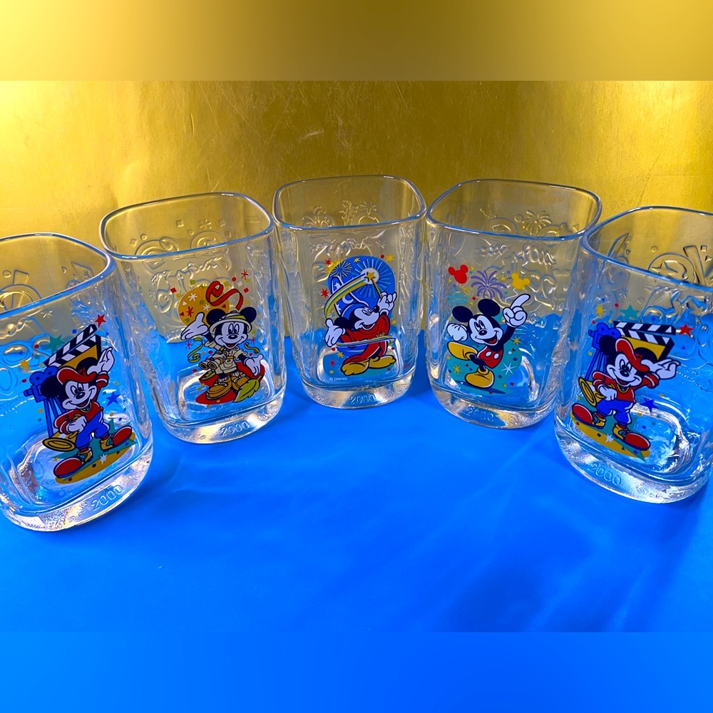 WALT DISNEY WORLD 2000 MILLENNIUM MCDONALD’S 3-D COLLECTIBLE GLASSES SET OF 5